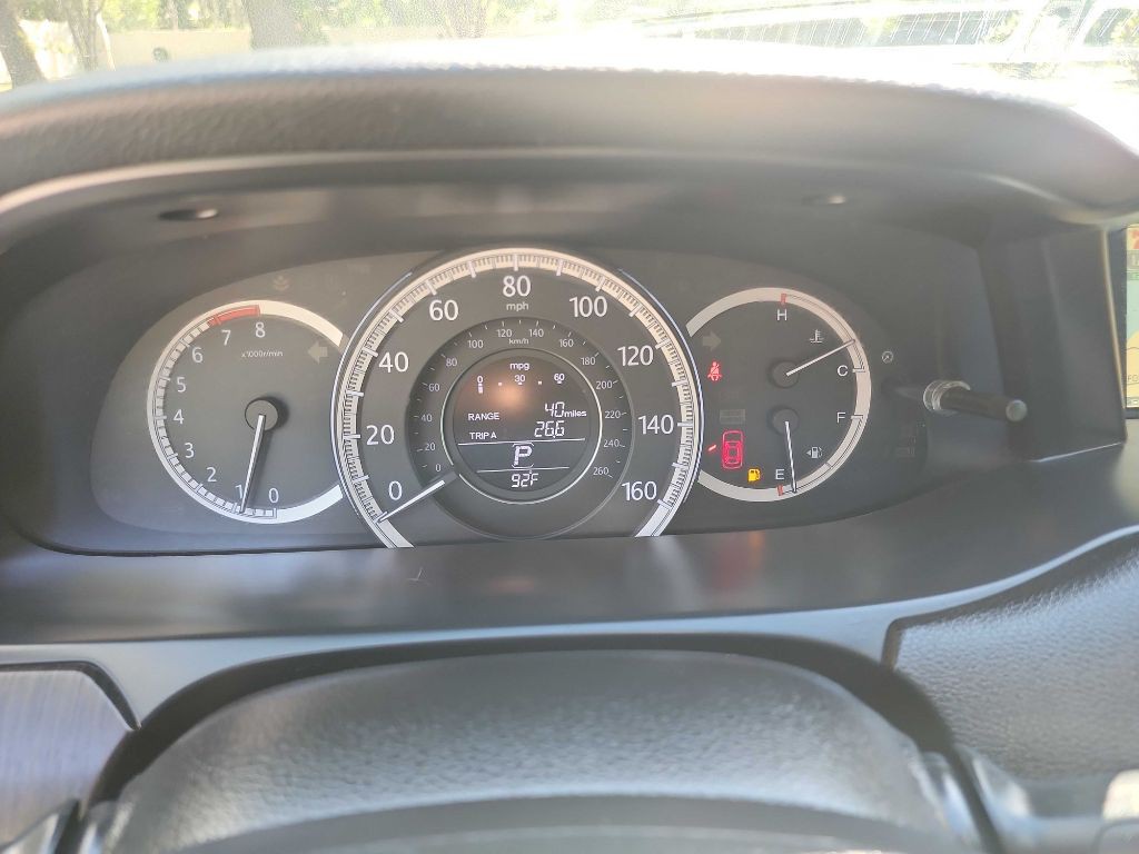 2015 Honda Accord Image 22