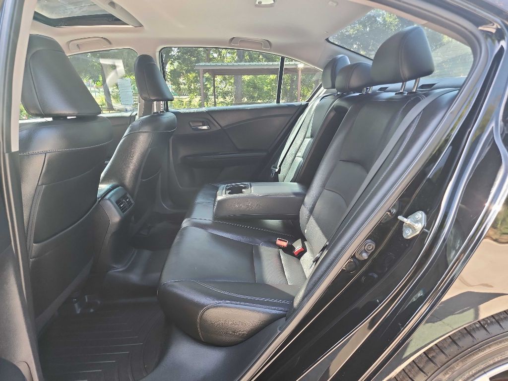 2015 Honda Accord Image 33