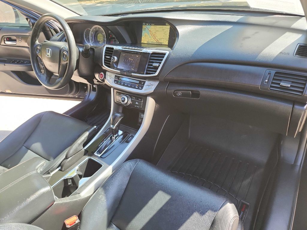 2015 Honda Accord Image 43