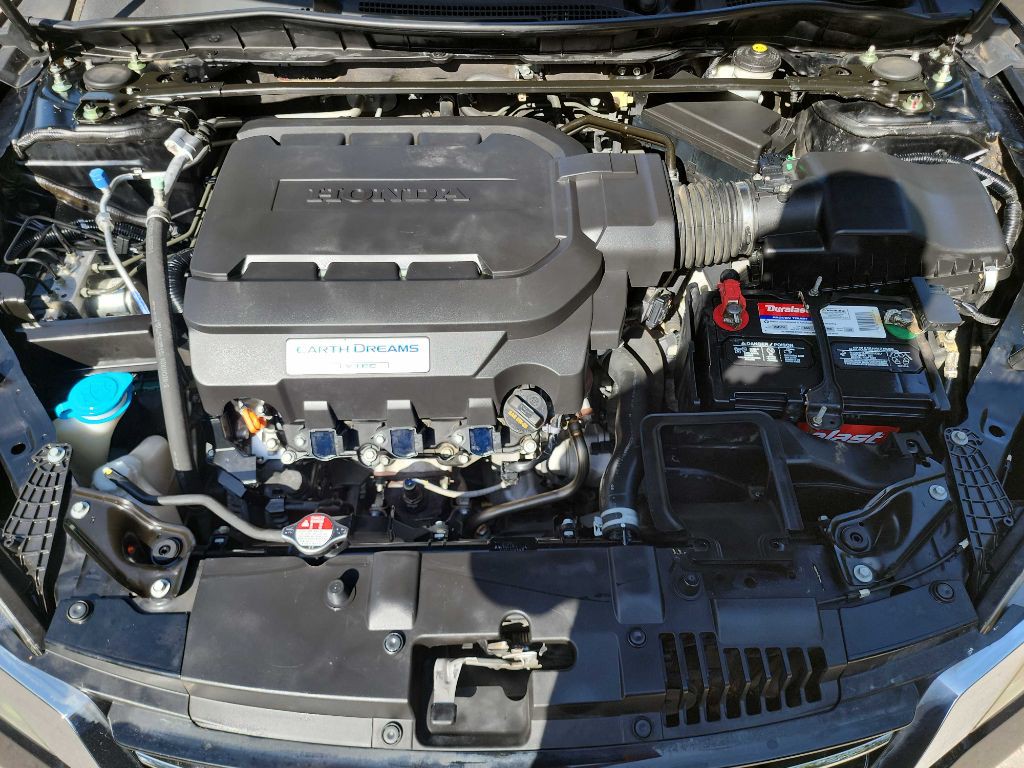 2015 Honda Accord Image 45