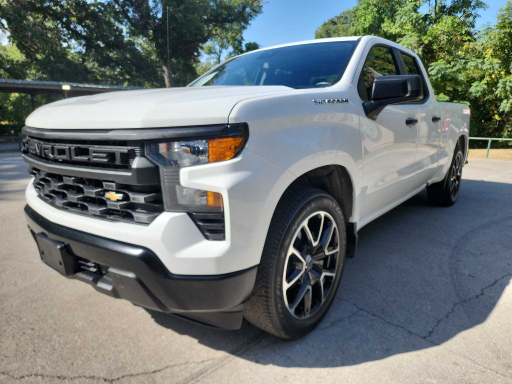 2023 Chevrolet Silverado 1500 Image 3