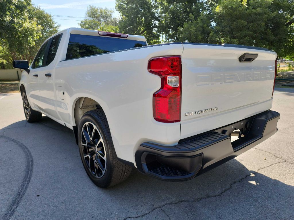 2023 Chevrolet Silverado 1500 Image 4