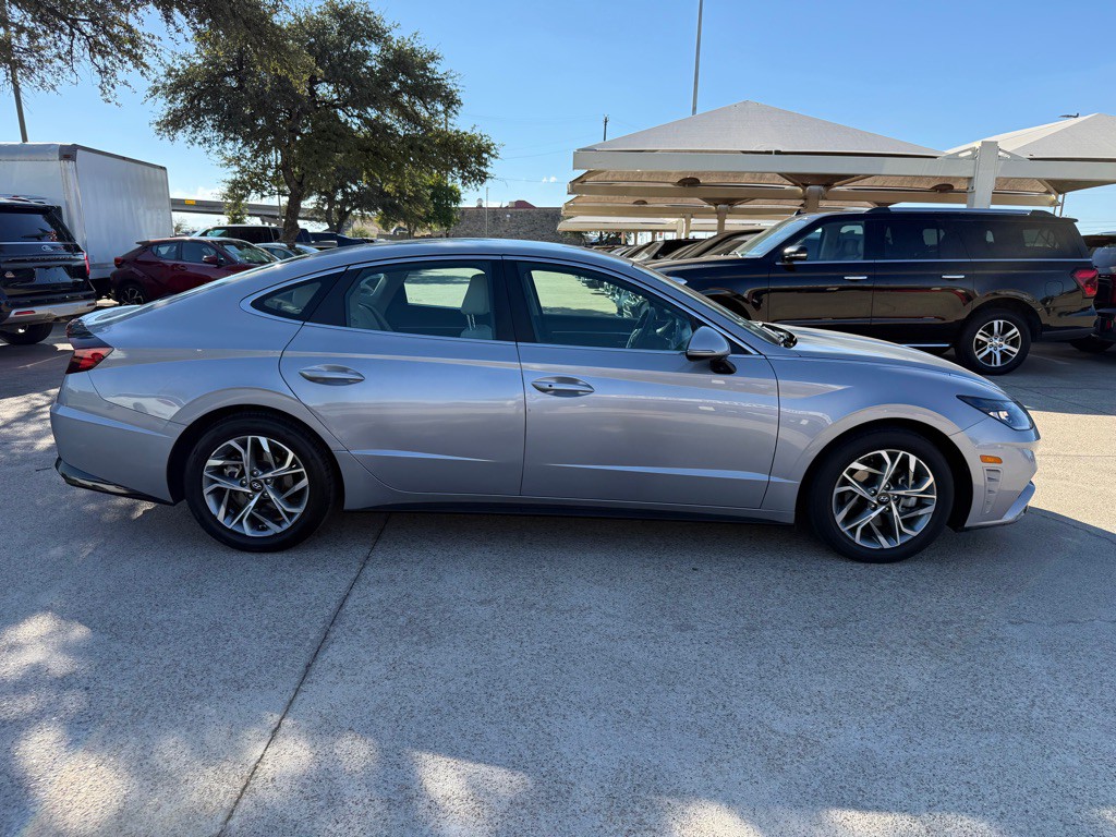 2023 Hyundai Sonata Image 8