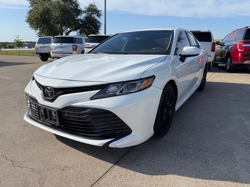 2020 Toyota Camry Image 3
