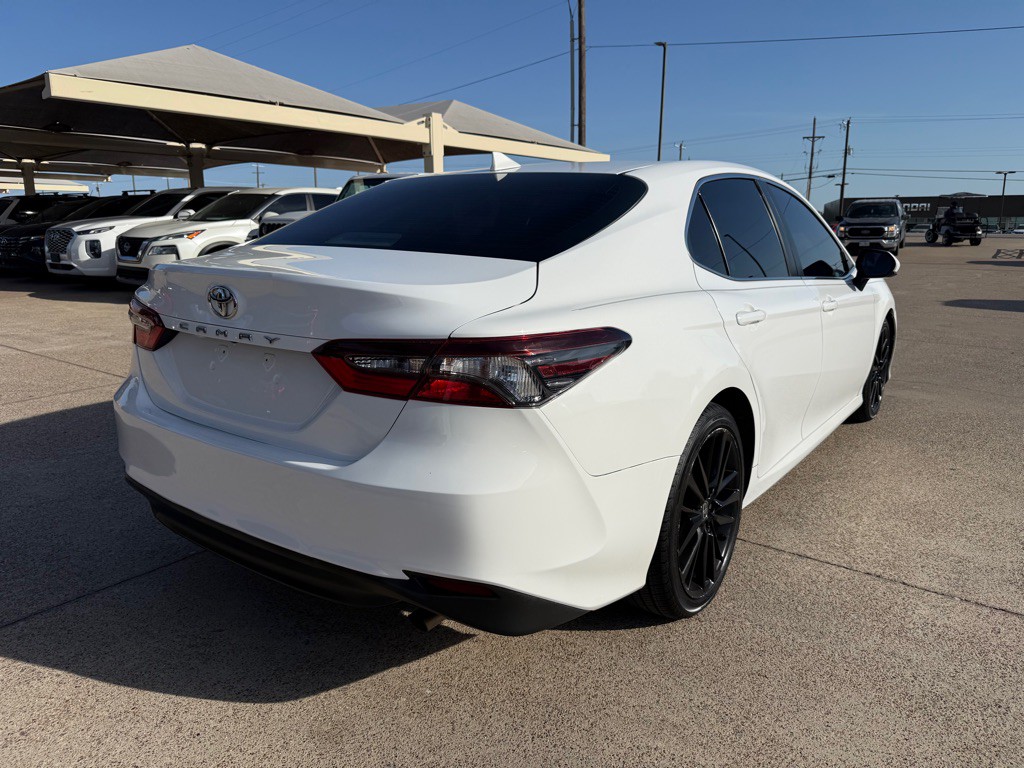 2020 Toyota Camry Image 7