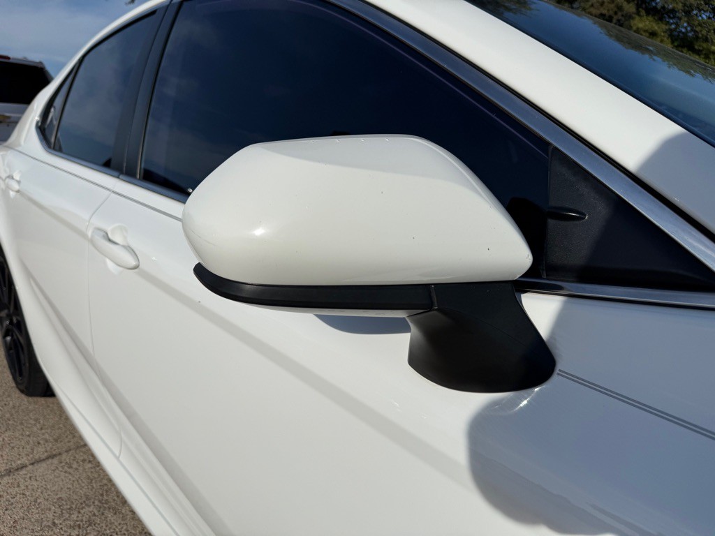 2020 Toyota Camry Image 9