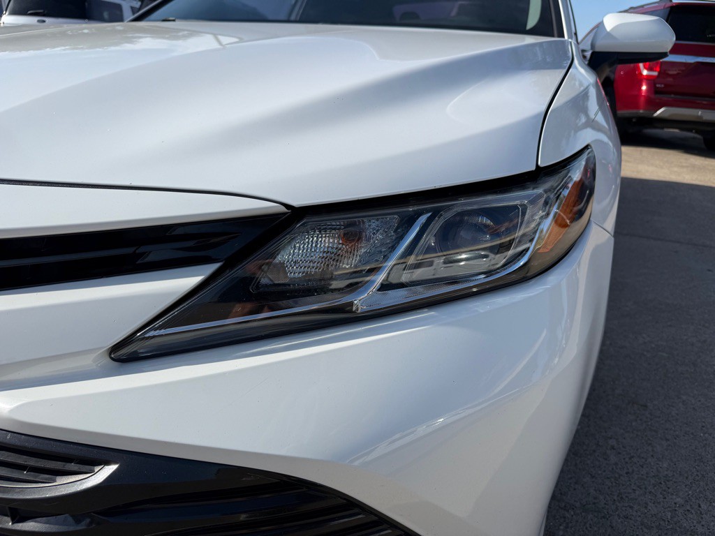 2020 Toyota Camry Image 10