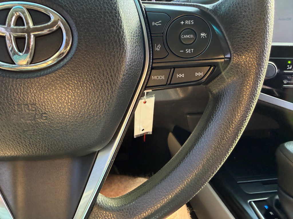 2020 Toyota Camry Image 18