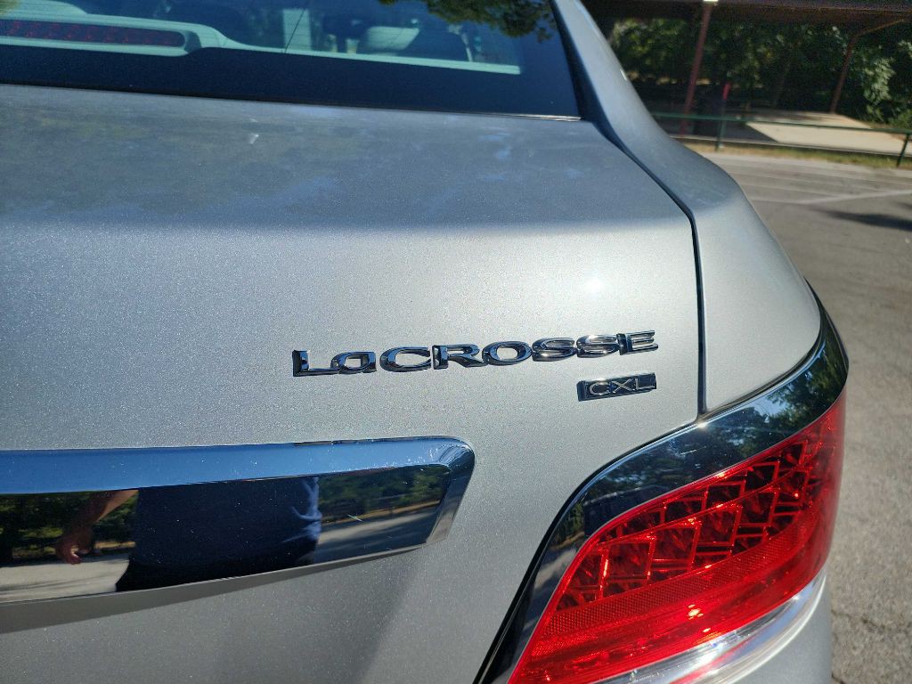 2010 Buick Lacrosse Image 7