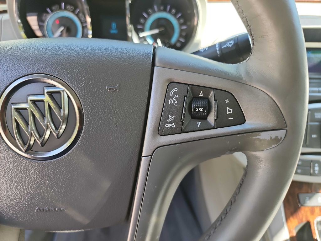 2010 Buick Lacrosse Image 15