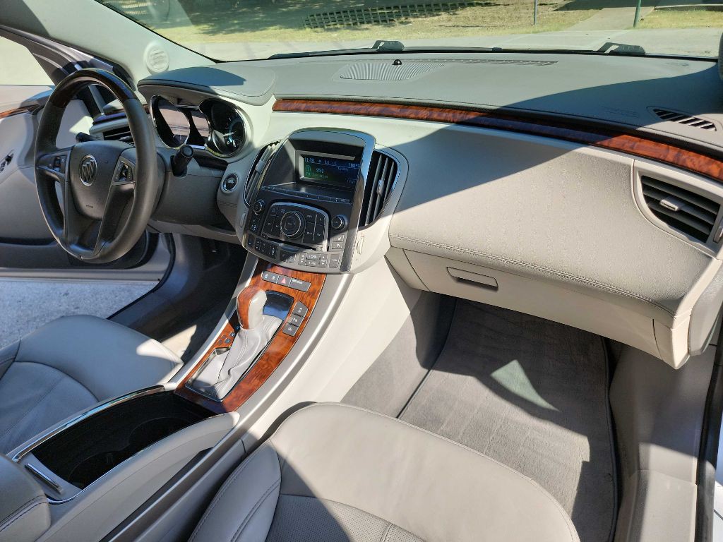 2010 Buick Lacrosse Image 35