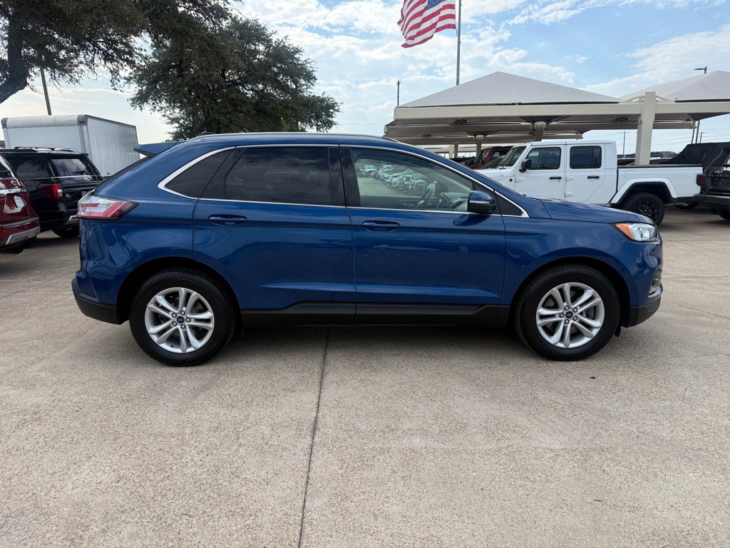 2020 Ford Edge Image 8