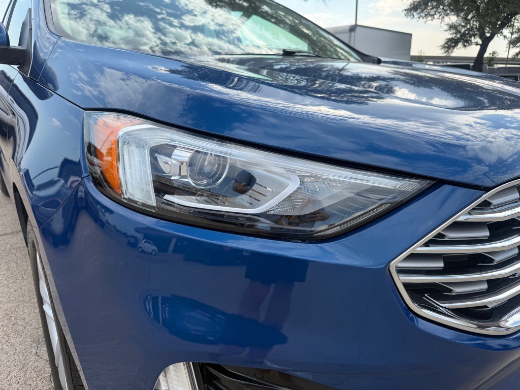 2020 Ford Edge Image 10