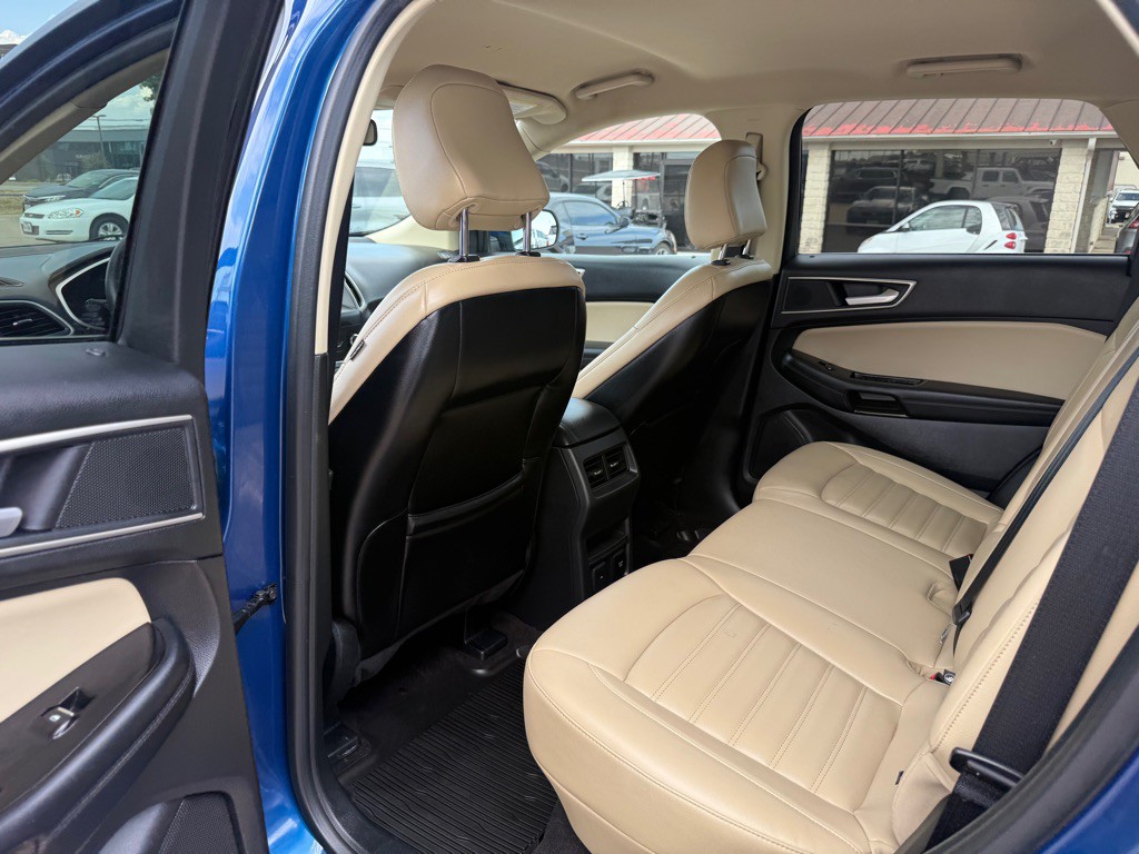 2020 Ford Edge Image 13