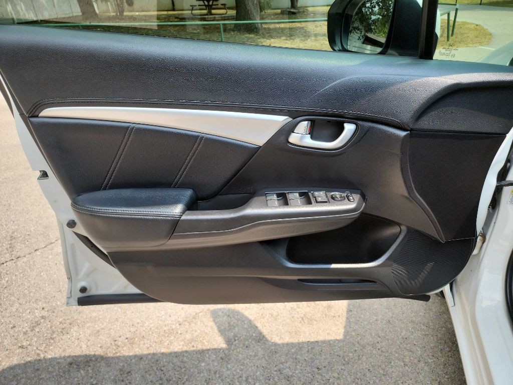 2015 Honda Civic Image 12