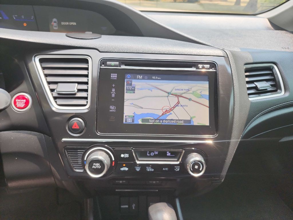 2015 Honda Civic Image 23