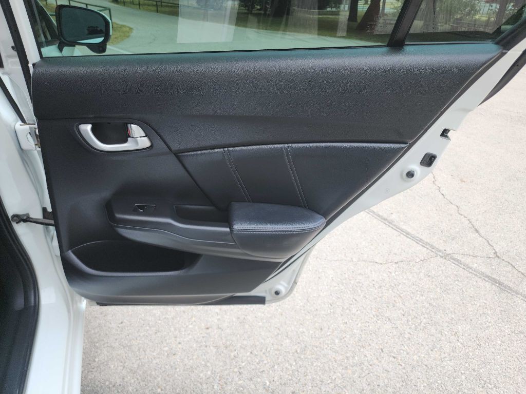 2015 Honda Civic Image 31