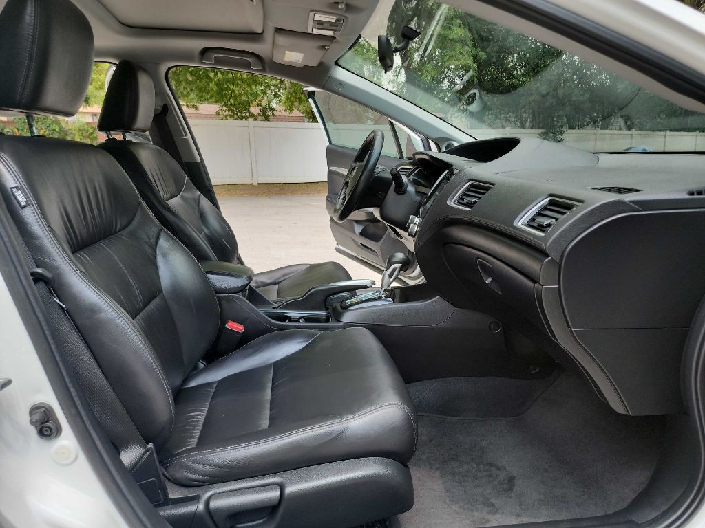 2015 Honda Civic Image 34