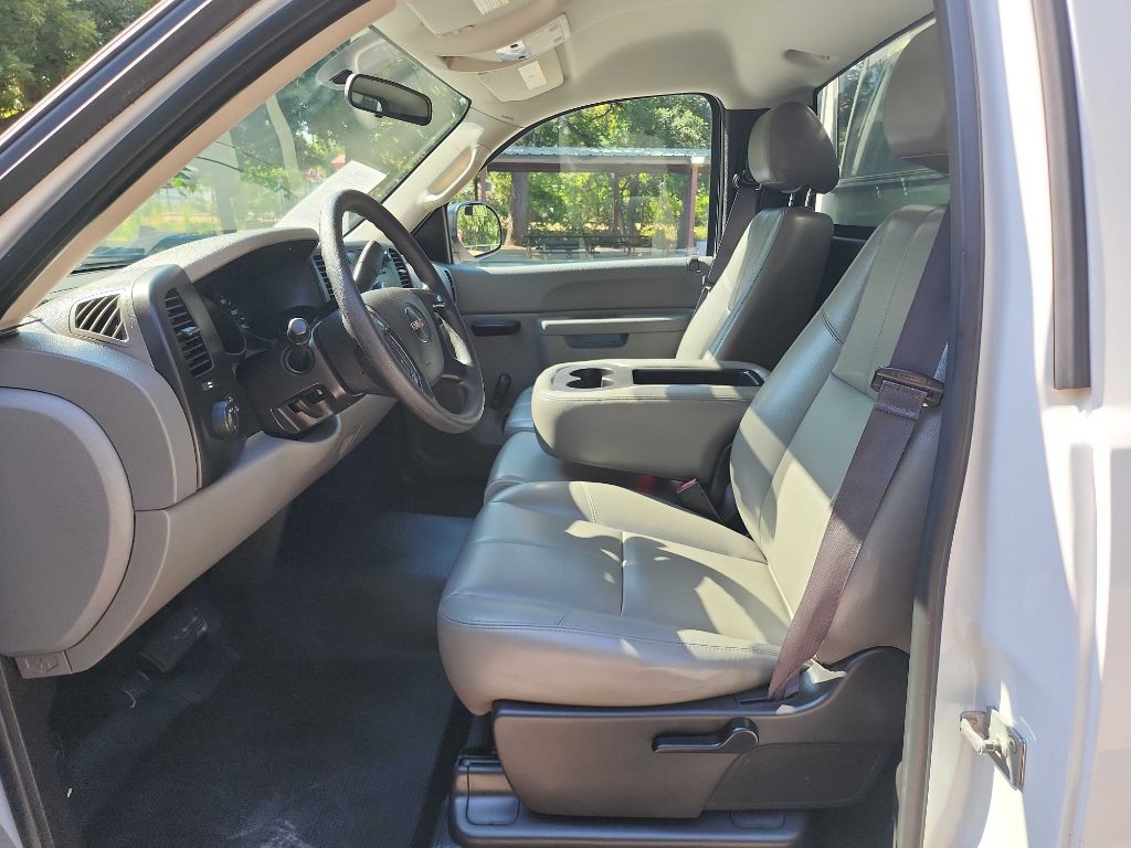 2013 GMC Sierra Image 17