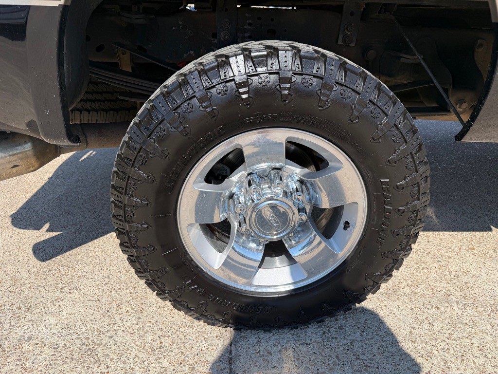 2004 Ford F-350 Image 13