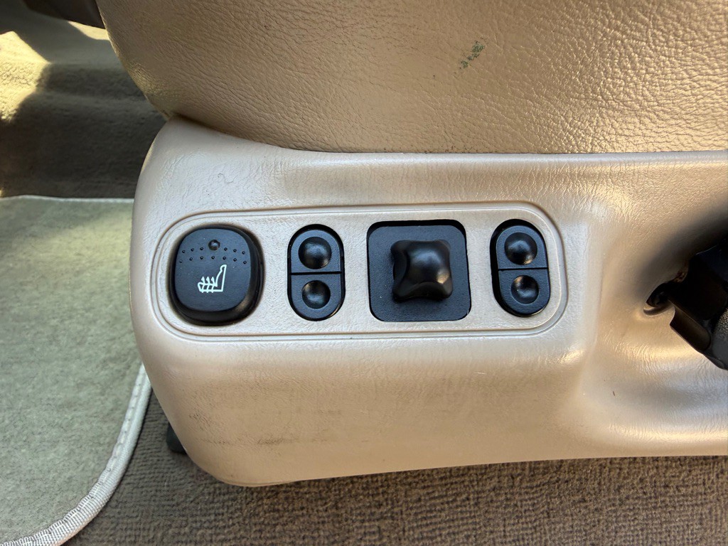 2004 Ford F-350 Image 17