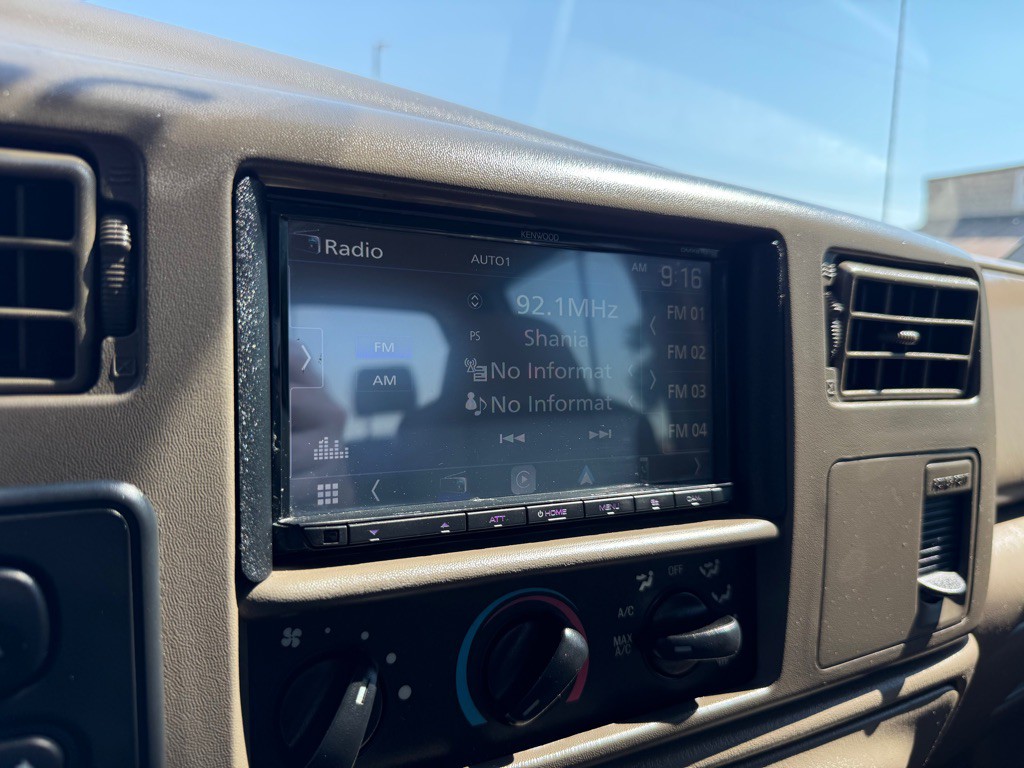 2004 Ford F-350 Image 27