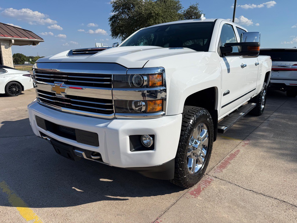 2017 Chevrolet Silverado 1500 Image 3