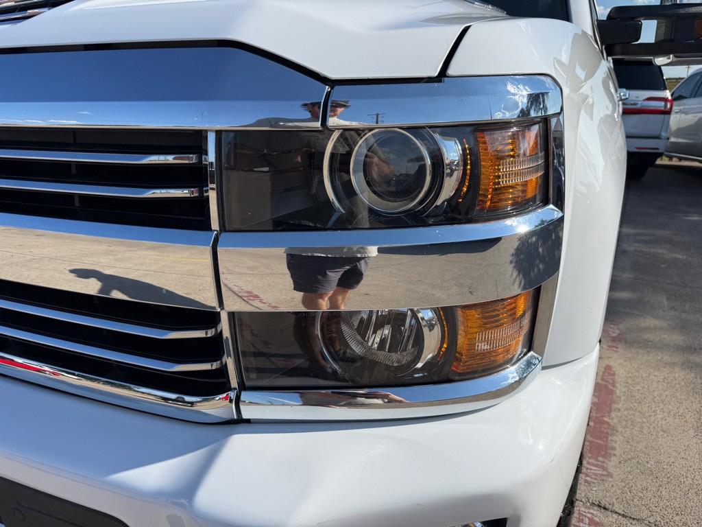 2017 Chevrolet Silverado 1500 Image 11