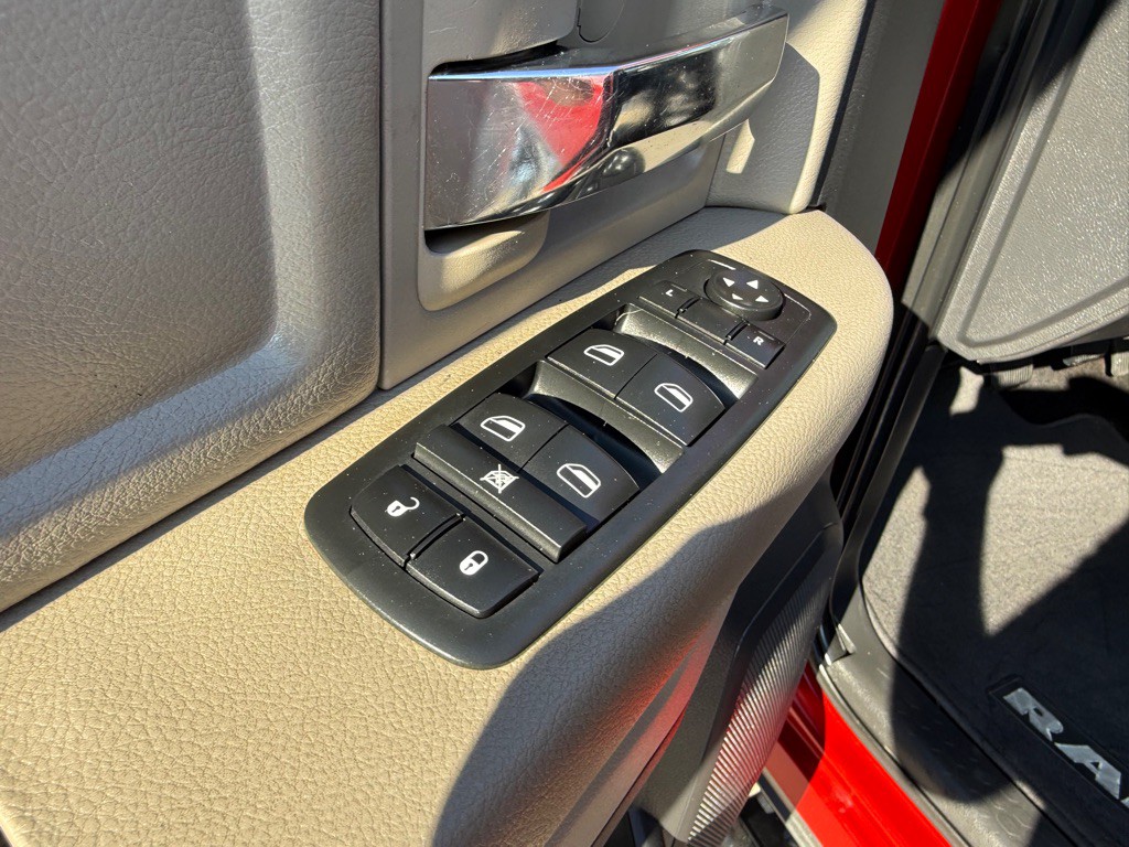 2010 Dodge Ram 2500 Image 20