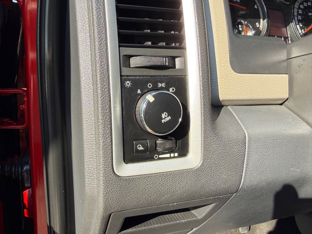 2010 Dodge Ram 2500 Image 21
