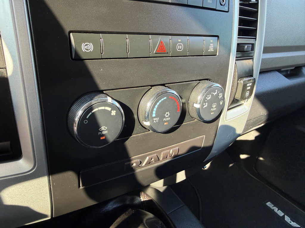 2010 Dodge Ram 2500 Image 25