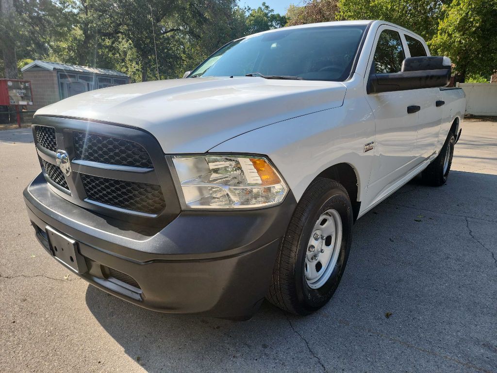 2023 RAM 1500 Image 3