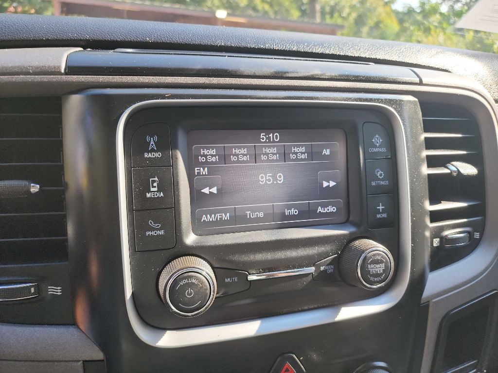 2023 RAM 1500 Image 21