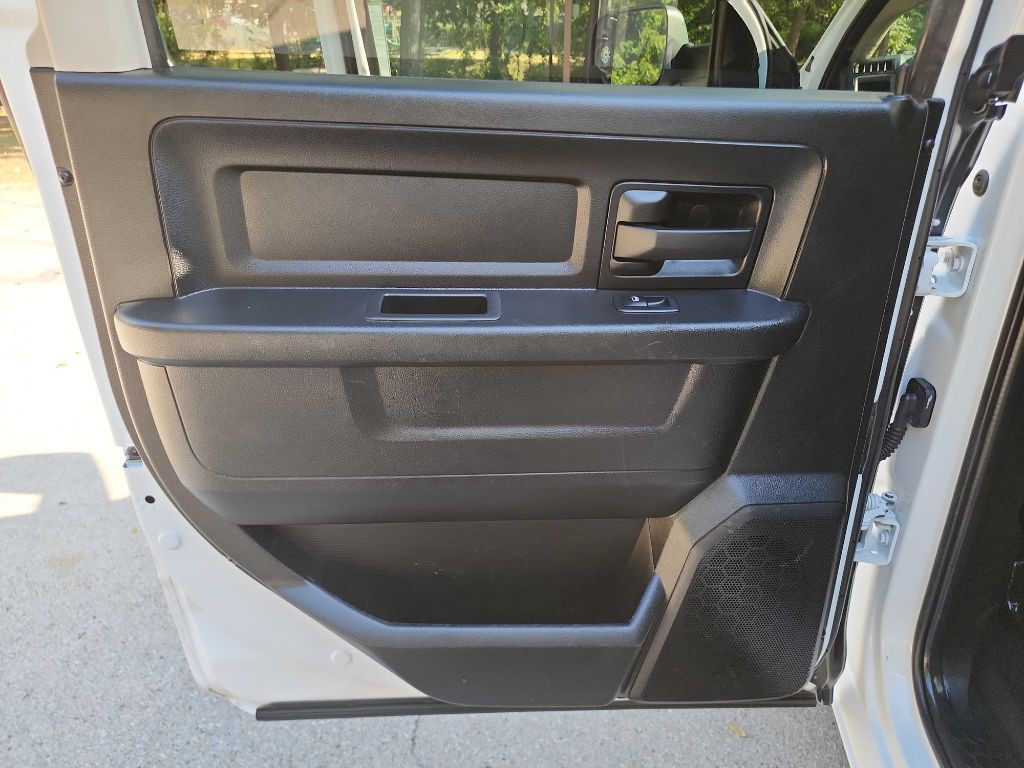 2023 RAM 1500 Image 24
