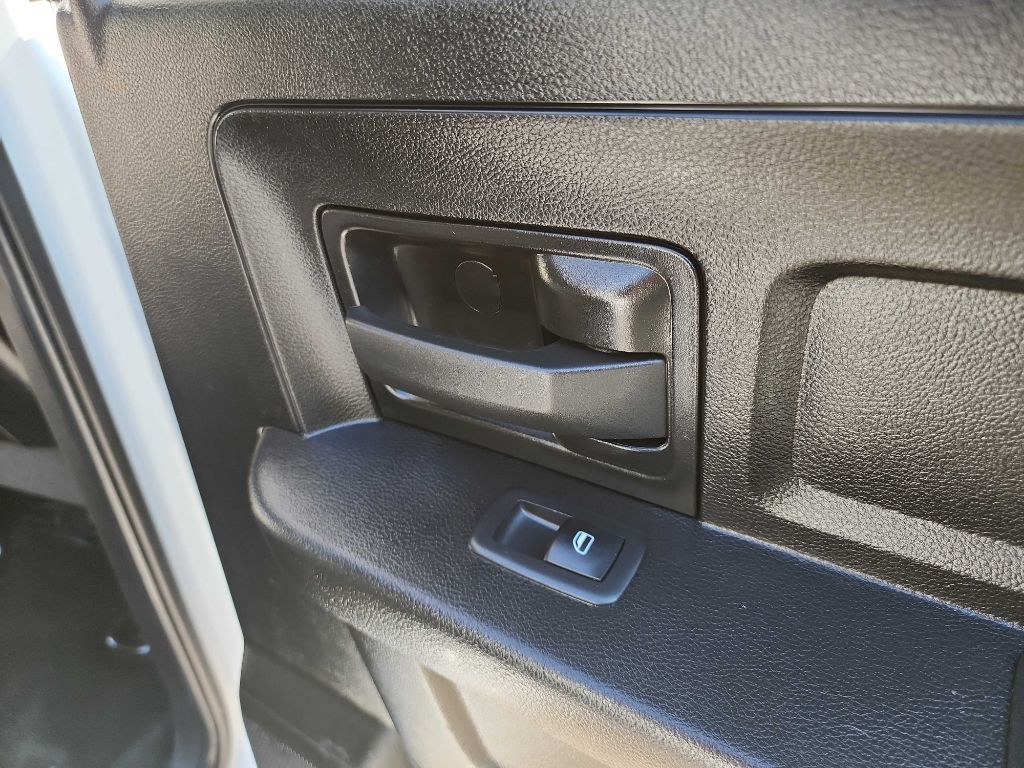 2023 RAM 1500 Image 30