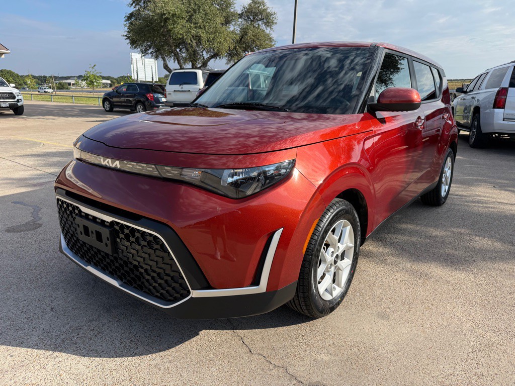 2023 Kia Soul Image 3