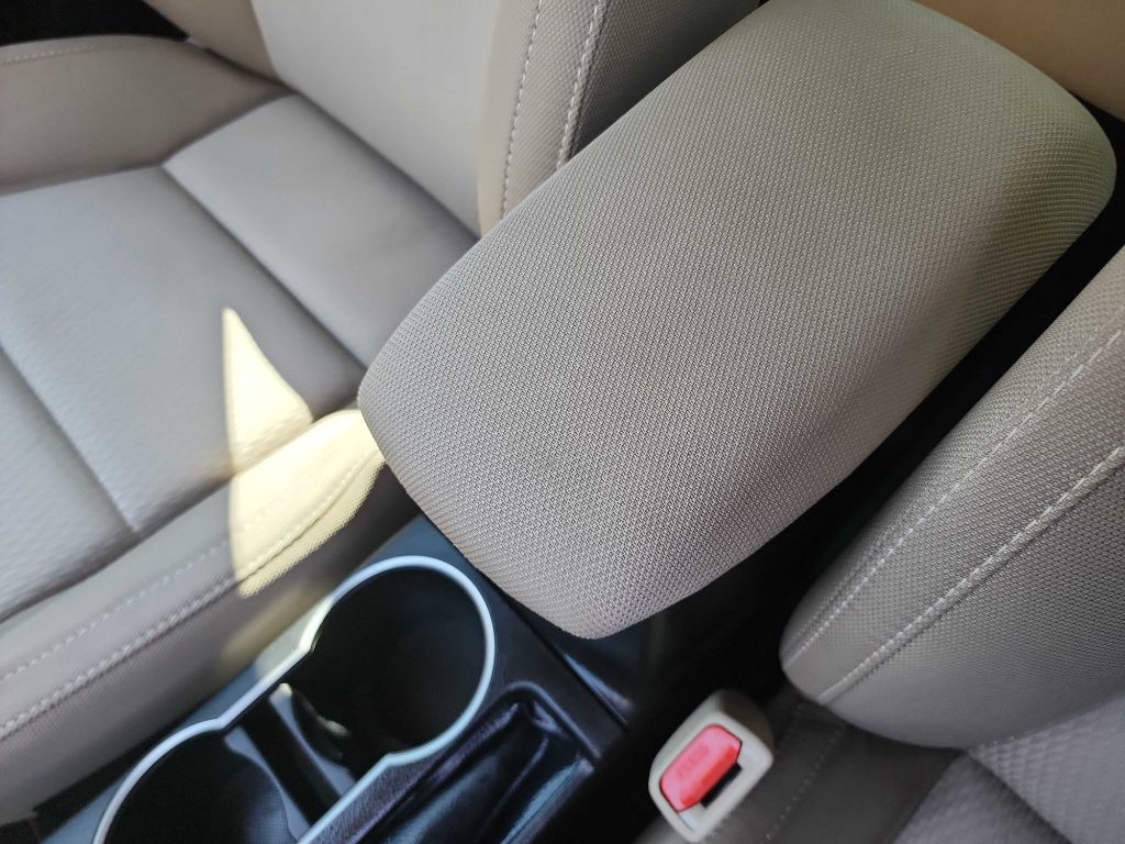 2016 Toyota Corolla Image 21