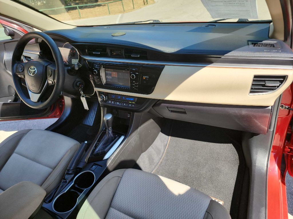 2016 Toyota Corolla Image 33