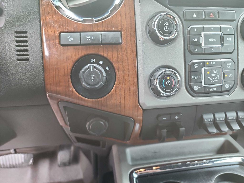 2016 Ford F-250 Image 28
