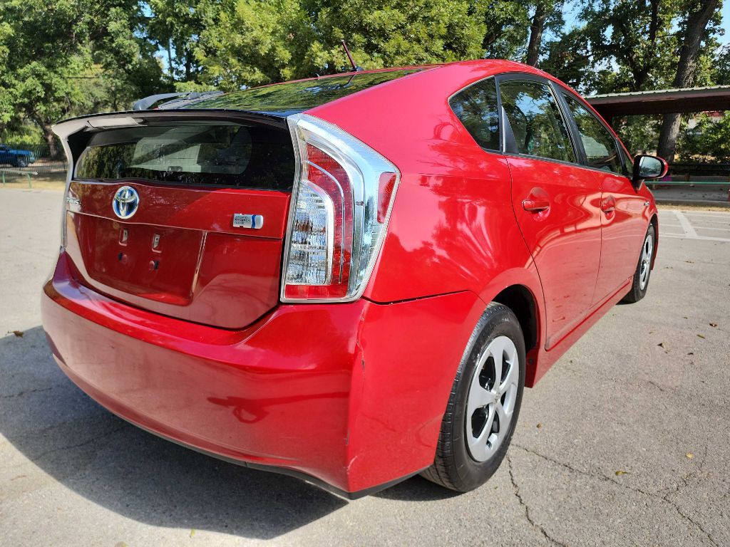 2012 Toyota Prius Image 8