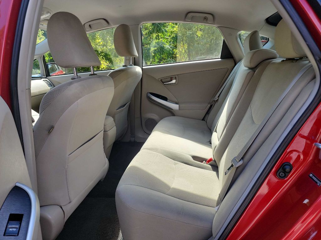 2012 Toyota Prius Image 23