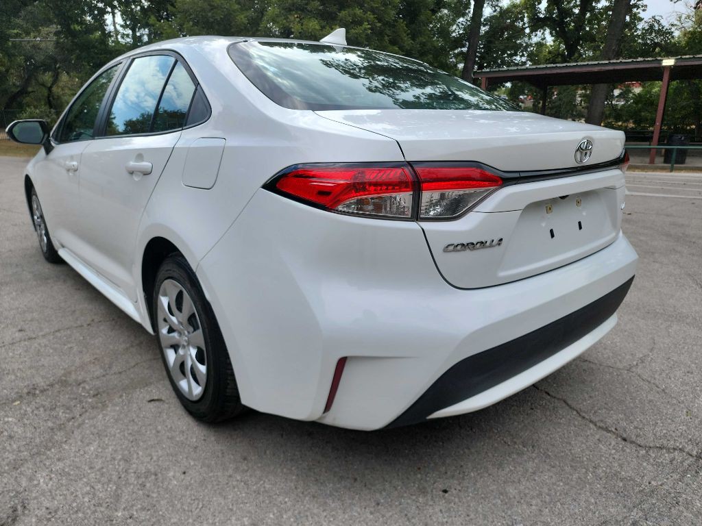 2021 Toyota Corolla Image 3