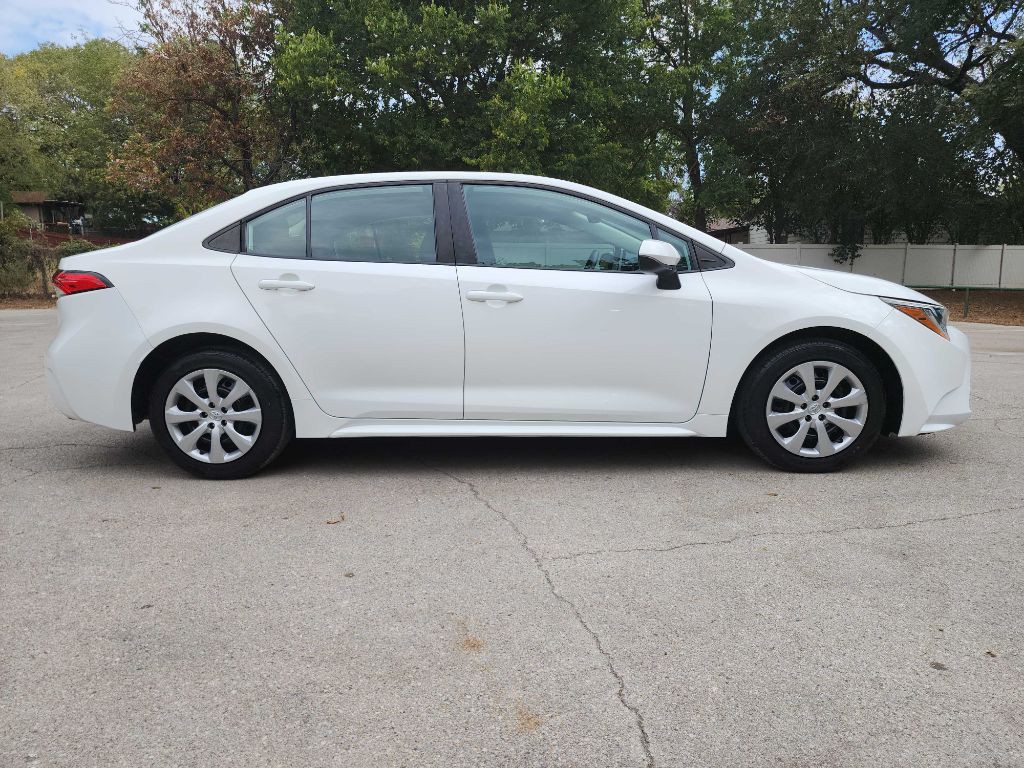 2021 Toyota Corolla Image 8