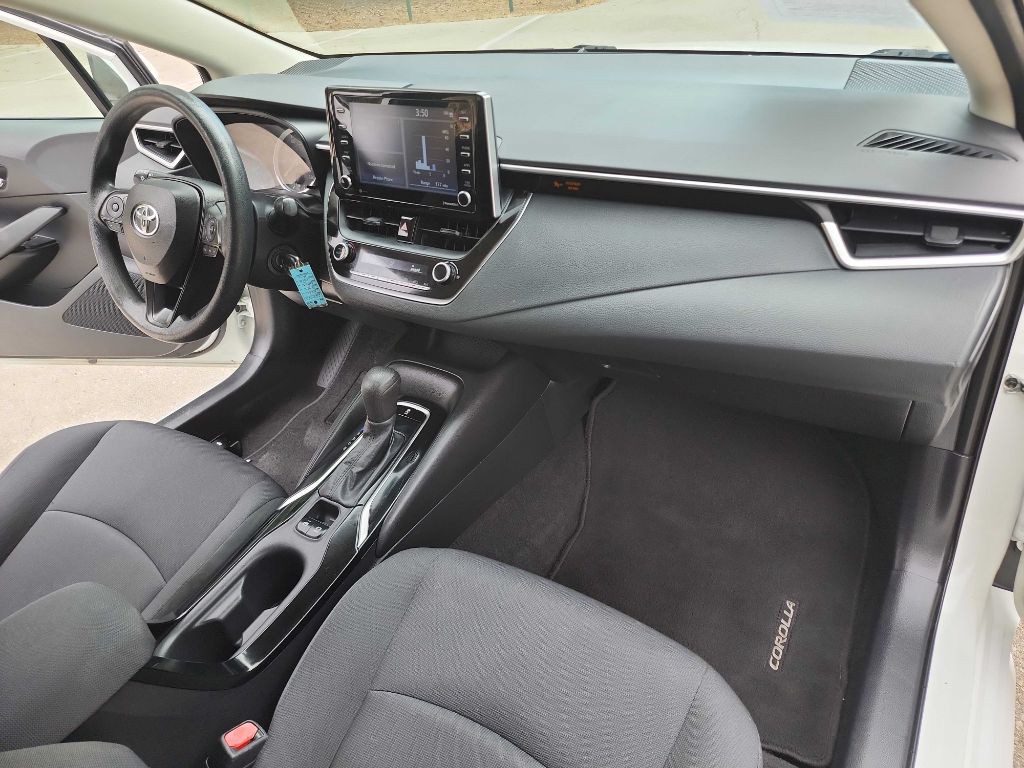 2021 Toyota Corolla Image 32
