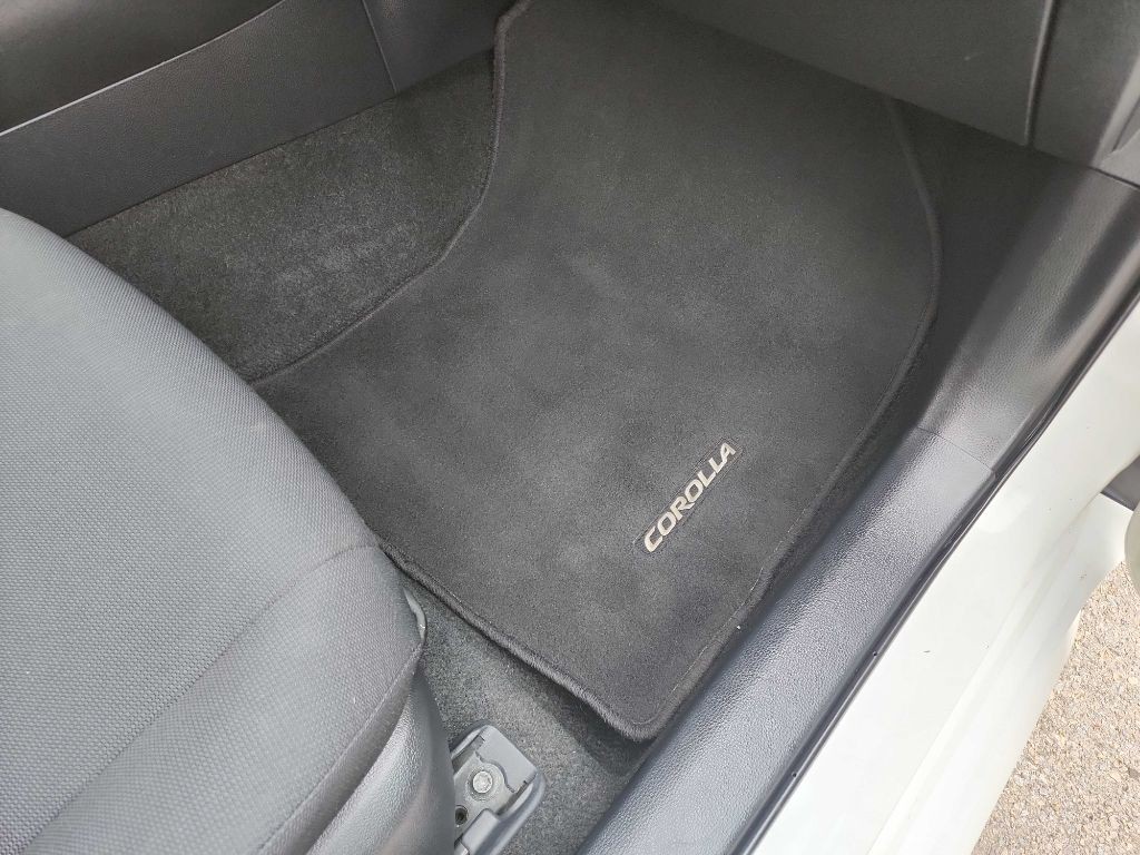 2021 Toyota Corolla Image 34