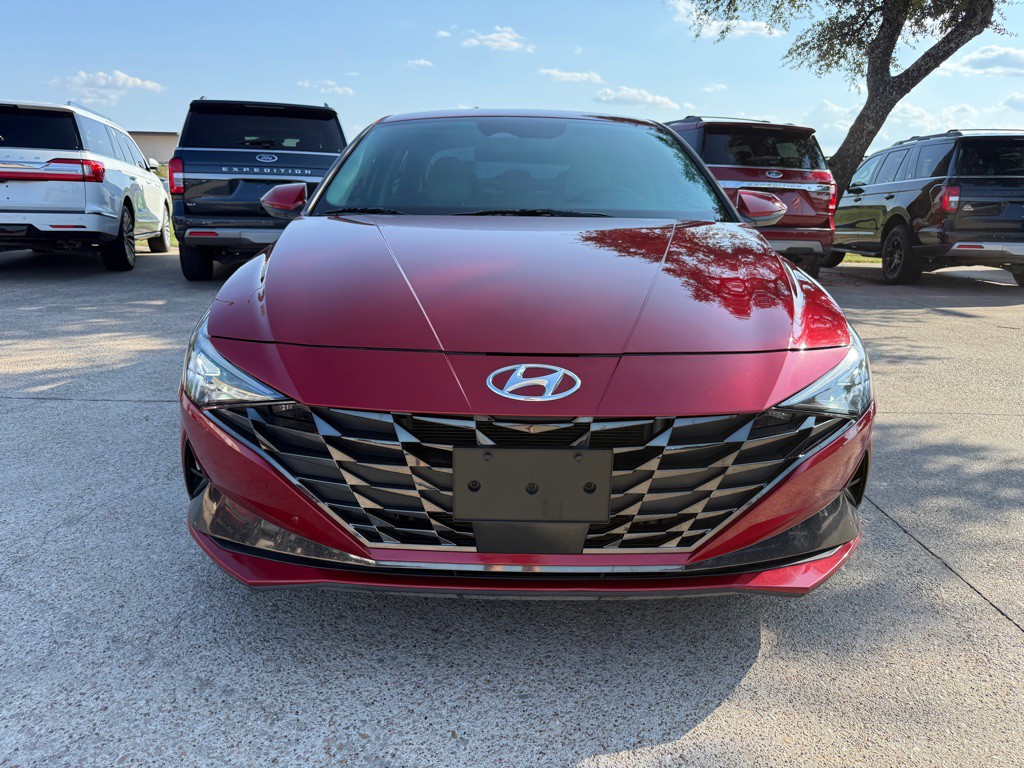 2023 Hyundai Elantra Image 2