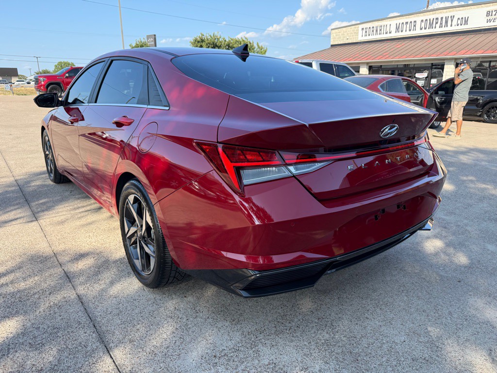 2023 Hyundai Elantra Image 5