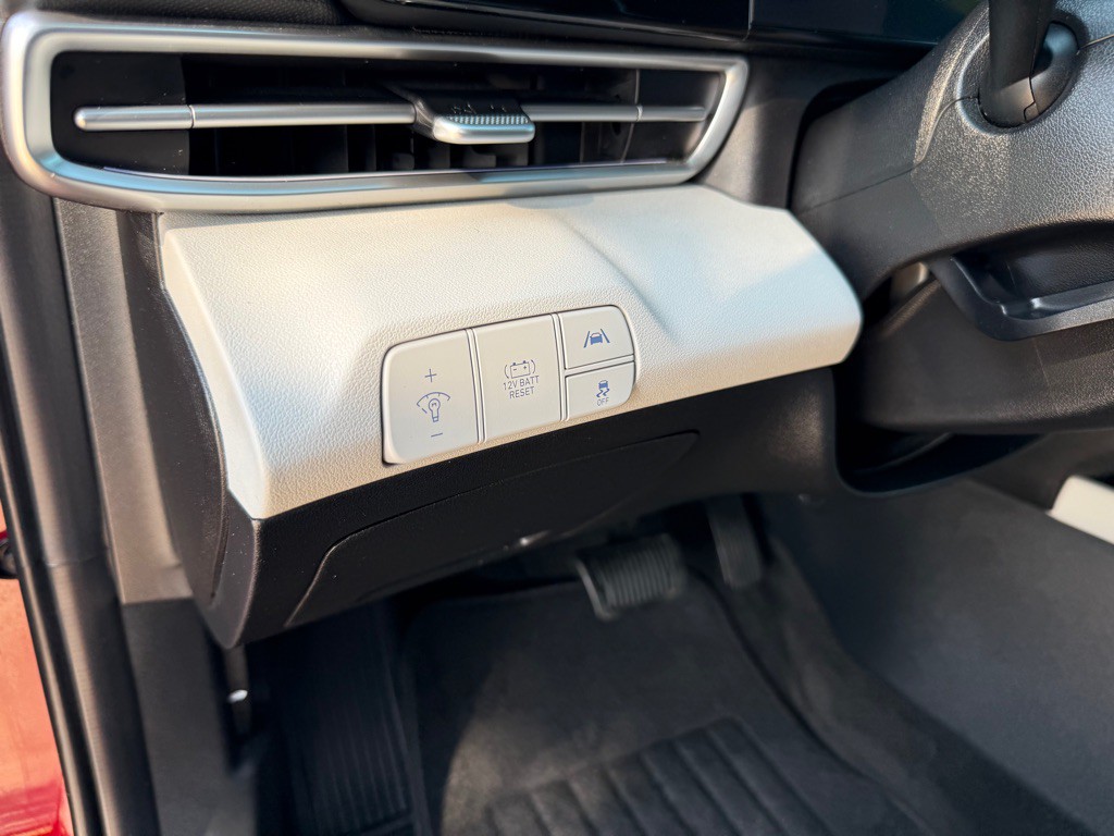 2023 Hyundai Elantra Image 19