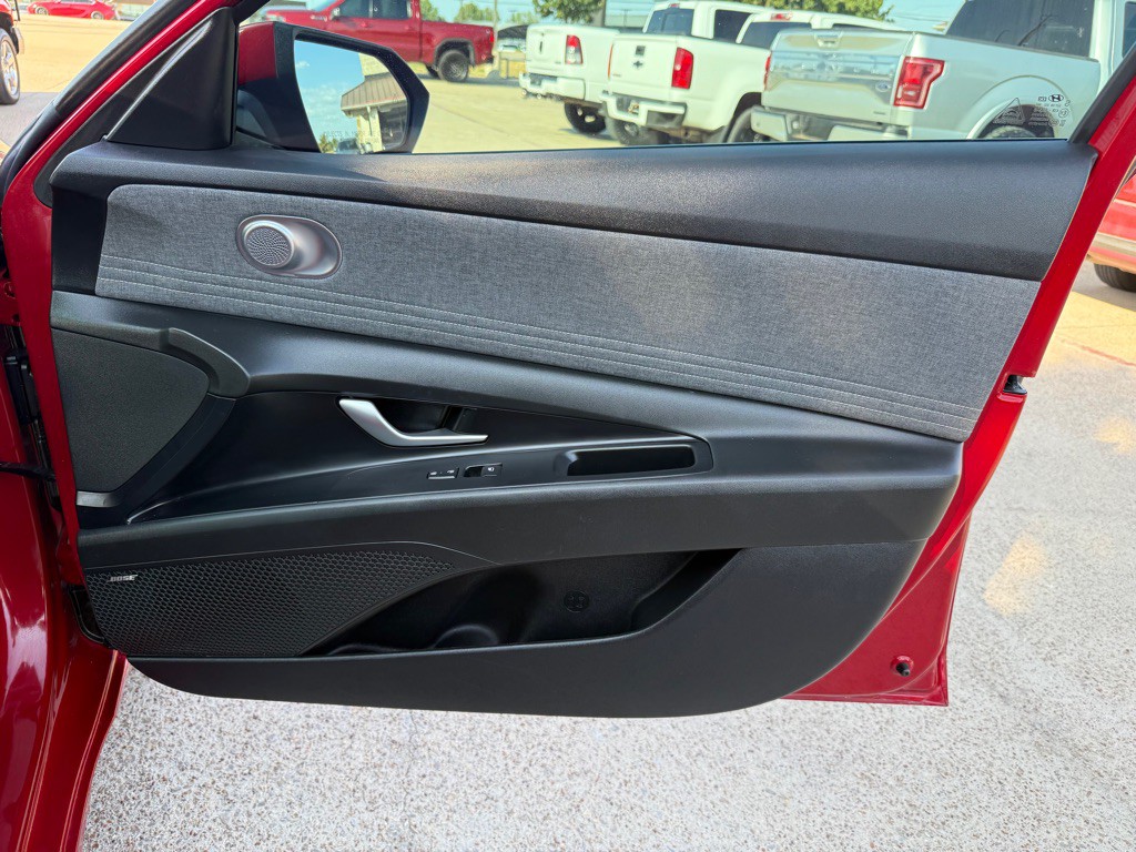 2023 Hyundai Elantra Image 23