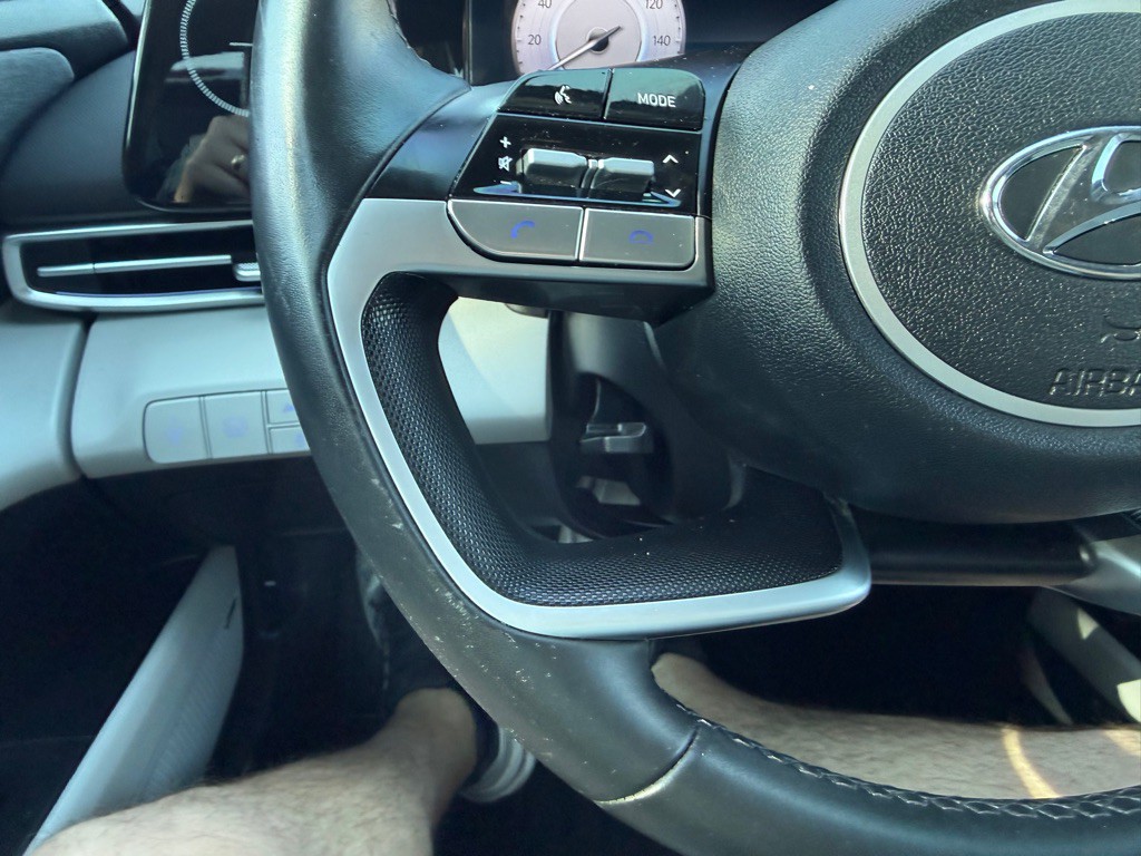 2023 Hyundai Elantra Image 27